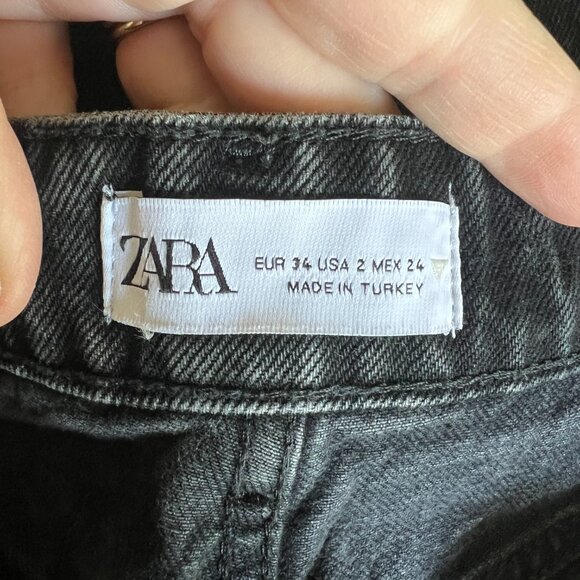 ♠️ ZARA ♠️ TRF HIGH RISE WIDE LEG JEANS Black Sz 2 - Picture 3 of 4